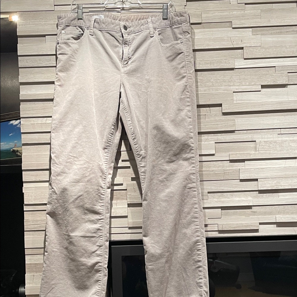 NWOT - GAP Perfect Boot Womens Tan Corduroy pants - Size 33s